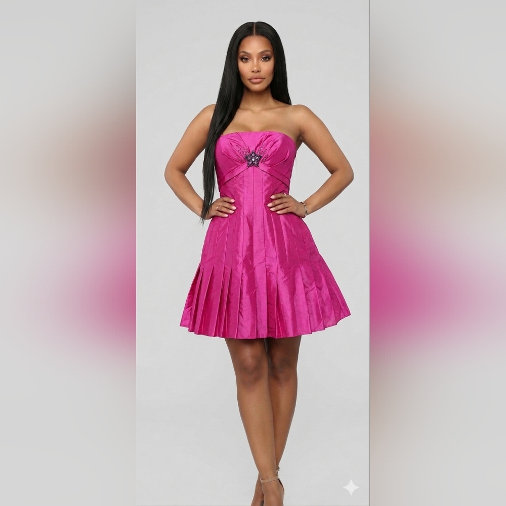 Barbiecore Vintage Chic Fuchsia Mini Dress with Embellished Detail